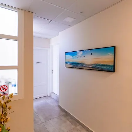 Aegean Blue Seaview 4* أغيا ترياس