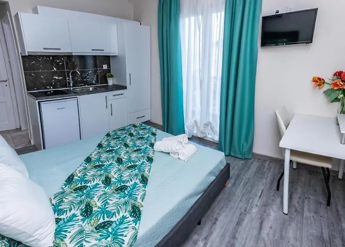 Aegean Blue Seaview Apartmanhotel Ajía Triáda